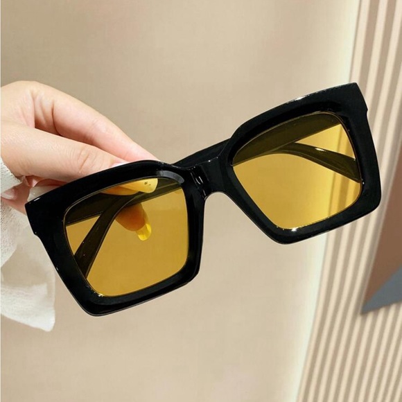 Square Frame Fashion Glasses - Picture 1 of 2